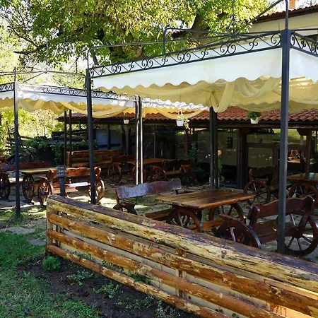 Complex Praveshki Hanove Hotel 3*