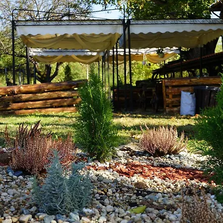 Хотел комплекс правешки ханове