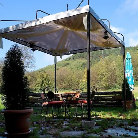 Хотел комплекс правешки ханове