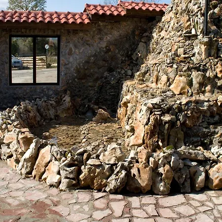 комплекс правешки ханове Правец