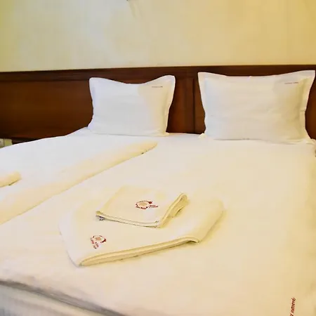 комплекс правешки ханове 3*