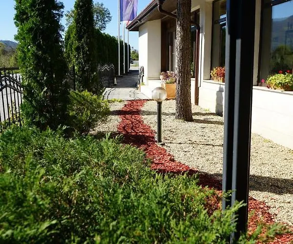 Complex Praveshki Hanove Hotel 3*