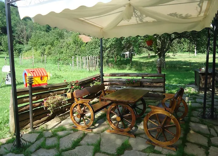 Hotel Complex Praveshki Hanove Pravets