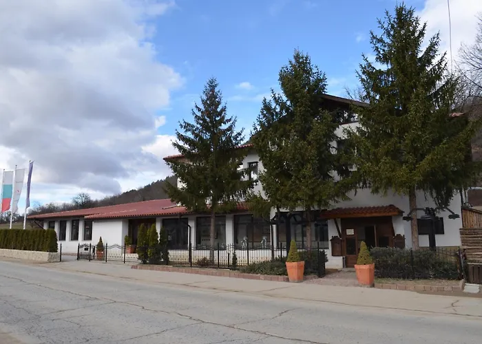 Complex Praveshki Hanove Pravets