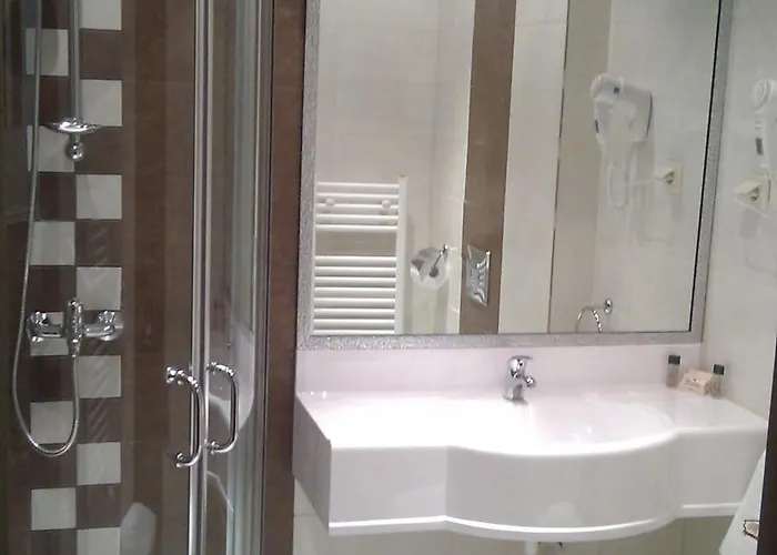 Complex Praveshki Hanove