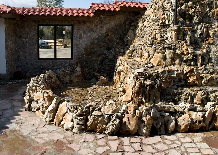 Complex Praveshki Hanove Pravets