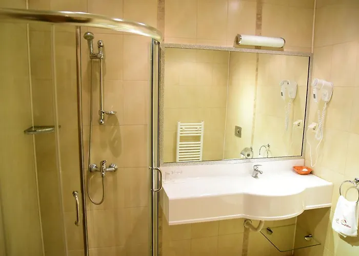 Complex Praveshki Hanove Pravets