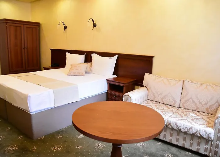 Complex Praveshki Hanove Pravets