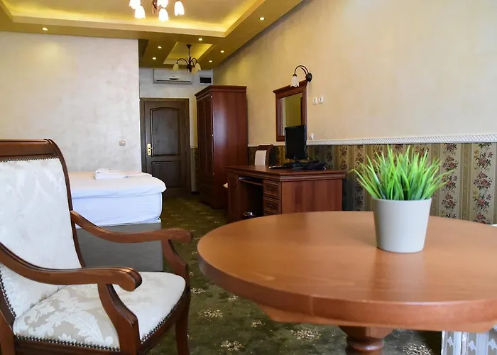 Hotel Complex Praveshki Hanove Pravets