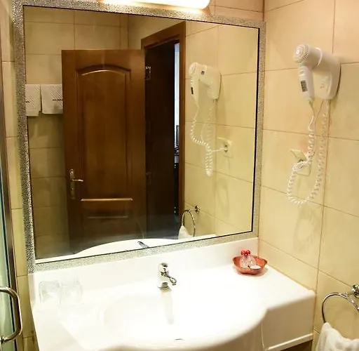 Hotel Complex Praveshki Hanove